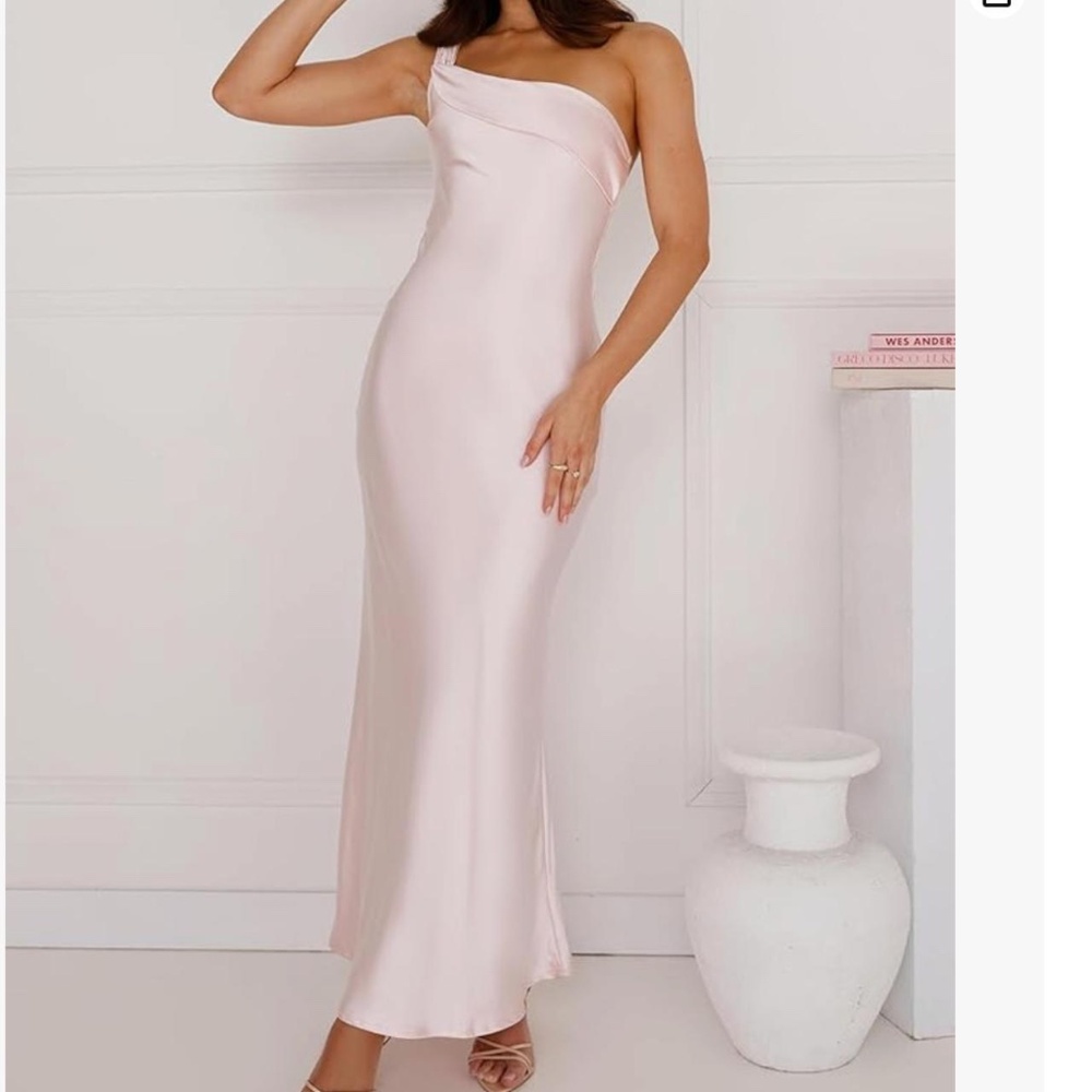 Stunning Baby Pink Evening Gown Dress
